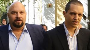 Ο Κασιδιάρης νοσοκόμος, ο Παναγιώταρος καντινιέρης