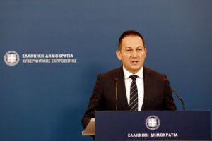 Lockdown : Τι θα γίνει με τα sms για τις μετακινήσεις αν ανοίξουν σχολεία και λιανεμπόριο