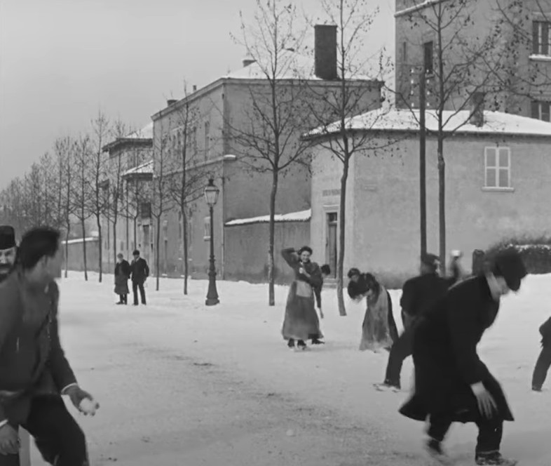 Βίντεο με χιονοπόλεμο από το… 1896 γίνεται έγχρωμο με τεχνητή νοημοσύνη