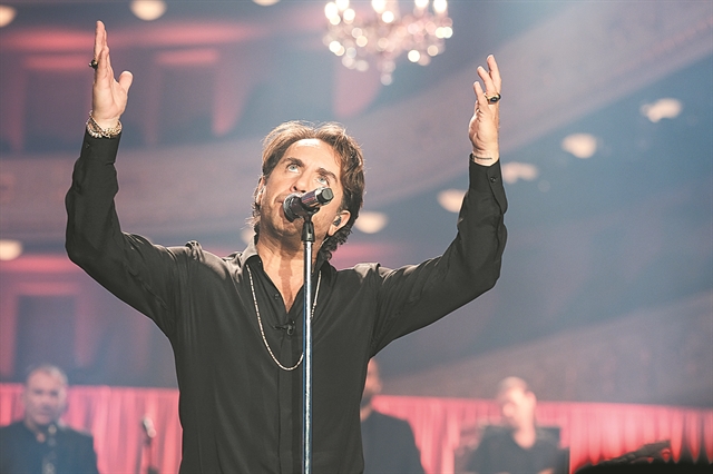 «Θα ενώσουμε τη φωνή μας με το “μέσα” μας»