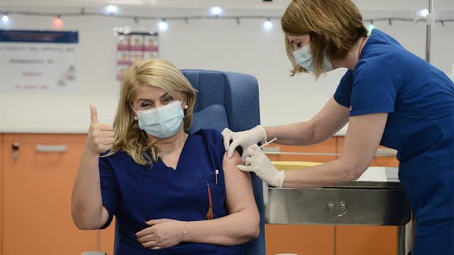 Κοροναϊός – Εμβόλιο : Οι δηλώσεις της νοσηλεύτριας που εμβολιάστηκε πρώτη
