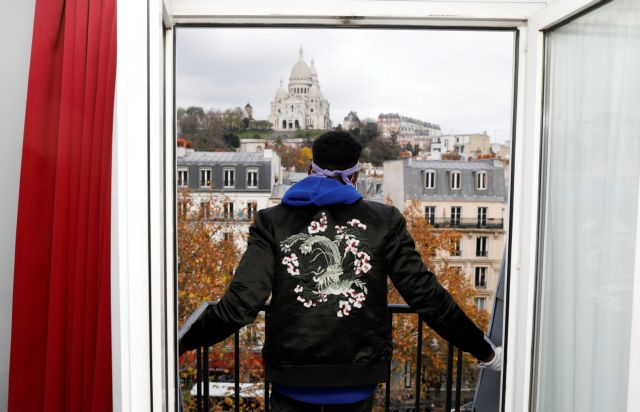 Γαλλία : Γνωστό ξενοδοχείο στην άδεια από τουρίστες Μονμάρτη στεγάζει άστεγους