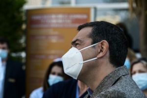 Τσίπρας για θανάτους υγειονομικών : Στα λόγια ήρωες, στην πράξη αντιμετωπίζονται ως παράπλευρες απώλειες