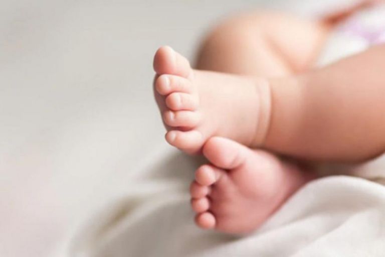Κοροναϊός : Μητέρα με βαριά λοίμωξη Covid-19 γέννησε ένα υγιές κοριτσάκι