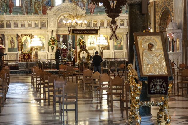 Κοροναϊος : Κρίσιμη τηλεδιάσκεψη της Ιεράς Συνόδου για την λειτουργία των εκκλησιών στις γιορτές