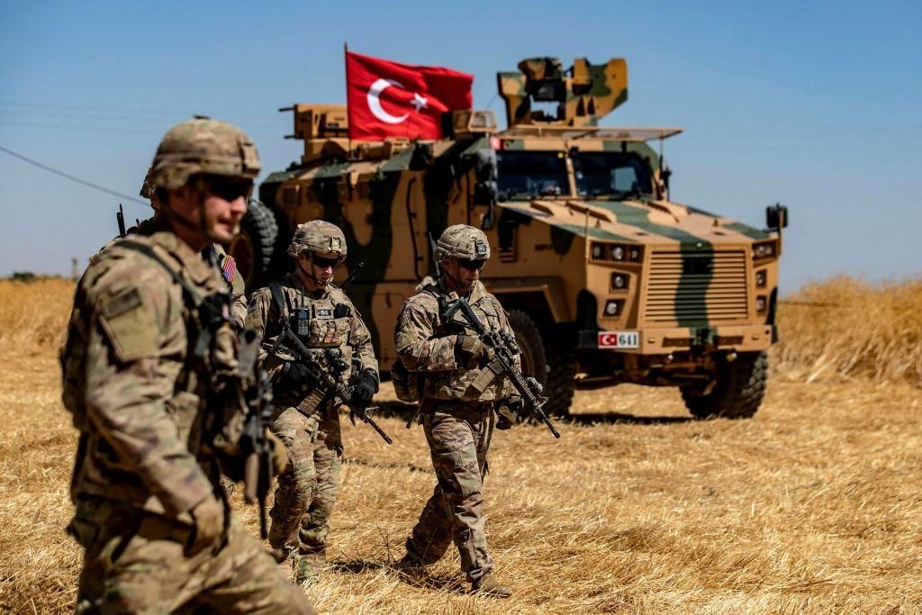 Συρία : Η Τουρκία εκκένωσε επτά στρατιωτικά παρατηρητήρια στα βορειοδυτικά