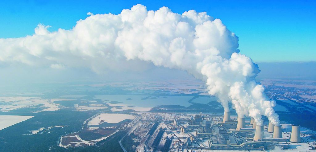 Μείωση των εκπομπών τουλάχιστον 55% έως το 2030 αποφάσισε η ΕΕ