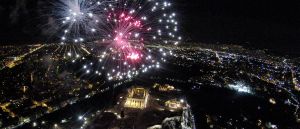 Πώς θα γίνει η αλλαγή του χρόνου στην Αθήνα – Οι δημότες να κοιτάξουν ψηλά λέει με νόημα ο Μπακογιάννης