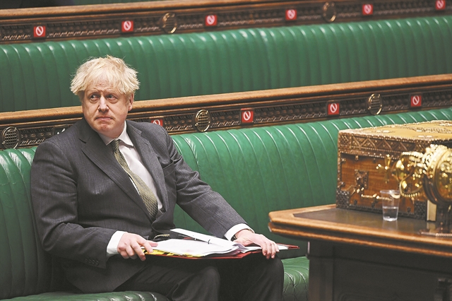 Ο Mπόρις παίζει τα ρέστα του