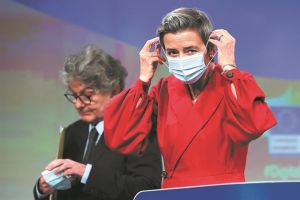 Η ΕΕ παίρνει τ’ όπλο της κατά των γιγάντων του Διαδικτύου