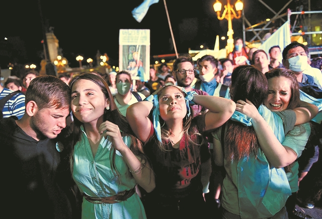 Οι γυναίκες αποφασίζουν πλέον για το σώμα τους