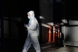 Θεσσαλονίκη : Στο πορτοκαλί από το κόκκινο πέρασε το ιικό φορτίο στα λύματα