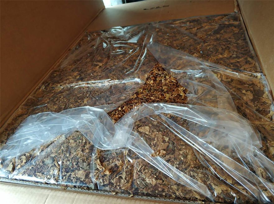 Μεγάλη αστυνομική επιχείρηση σε παράνομα εργοστάσια καπνού και τσιγάρων στην Αττική