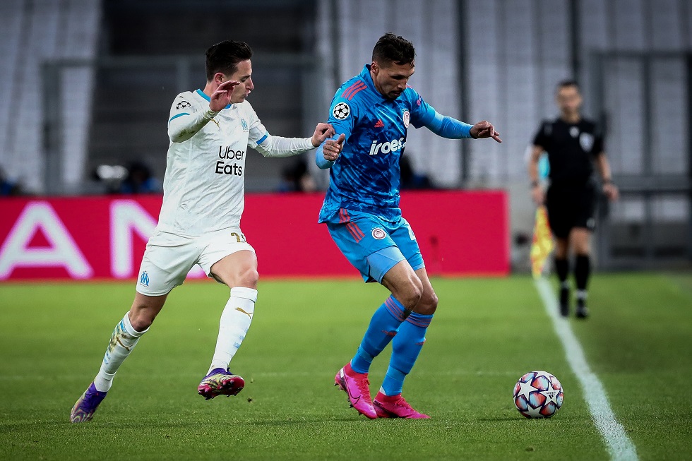 Αλητείες Μανθάνο: «Σφαγή» του Ολυμπιακού στο Βελοντρόμ!