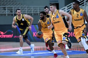 Χριστουγεννιάτικη προπόνηση για την ομάδα μπάσκετ της ΑΕΚ