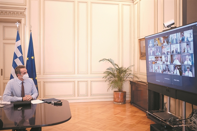 2+4 μηνύματα από τον Μητσοτάκη