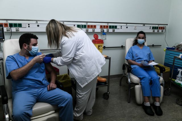 Κοροναϊός : Ποιοι πολιτικοί θα εμβολιαστούν σήμερα – Πότε έρχεται νέα παρτίδα