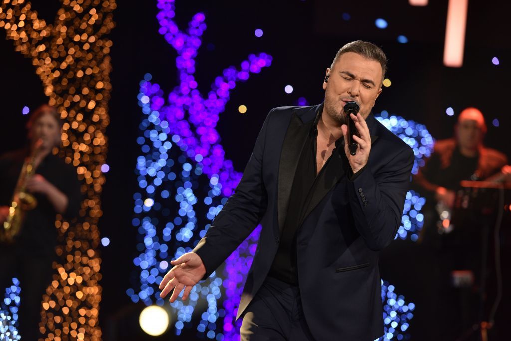 Πρωτοχρονιά με τον Αντώνη Ρέμο και τη Ρούλα Κορομηλά