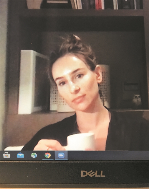 «Η Ελλάδα σού σκίζει το διαβατήριο για τα όνειρά σου»