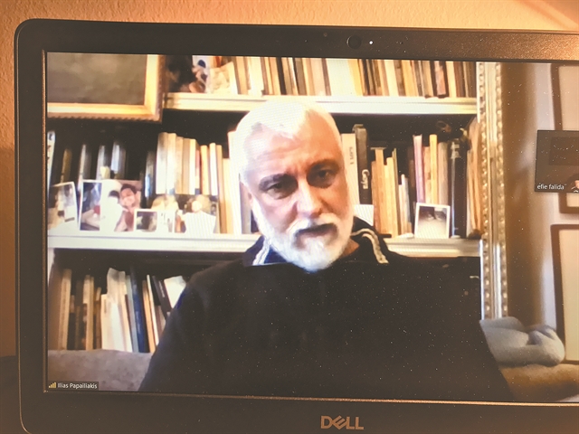 «Οι άνθρωποι που ζωγραφίζουν είναι παράξενοι»