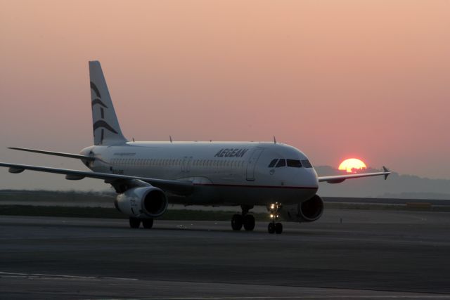 Κοροναϊός : Παρατείνονται οι περιορισμοί στις πτήσεις εσωτερικού - ΤΑ ΝΕΑ