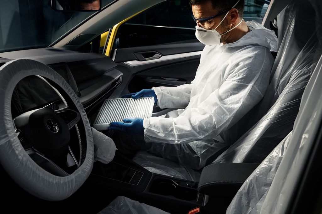 Πως θα κάνετε σέρβις στο αυτοκίνητο σας από τον …καναπέ του σπιτιού σας