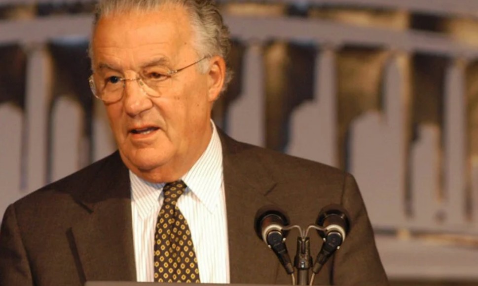 Πολ Σαρμπάνης : Πέθανε ο πρώην Ελληνοαμερικανός γερουσιαστής