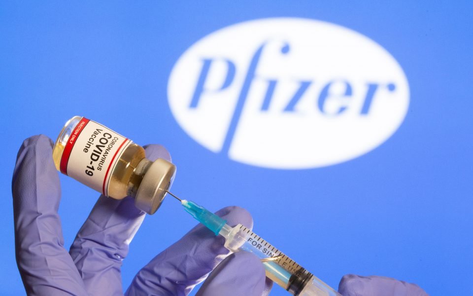 Εμβόλιο Pfizer/BioNTech :  Η ΕΕ συμφώνησε να καταβάλει 15,5 ευρώ ανά δόση