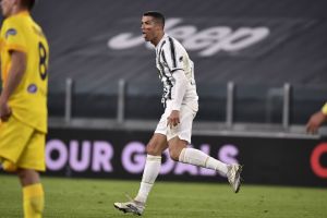 Ρονάλντο : Περήφανος που είμαι μέλος της κορυφαίας 11άδας όλων των εποχών