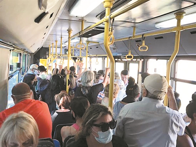 Τόσο κρούσματα θα έχουν Αθήνα και Θεσσαλονίκη στις 31 Δεκεμβρίου