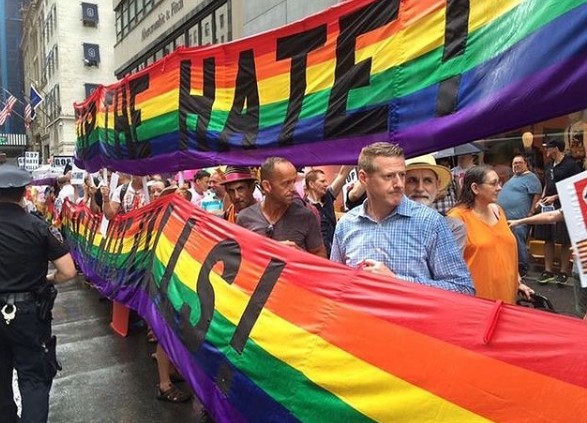 AIDS : Πώς μια ακτιβιστική οργάνωση καθόρισε τη μάχη απέναντι στην ασθένεια