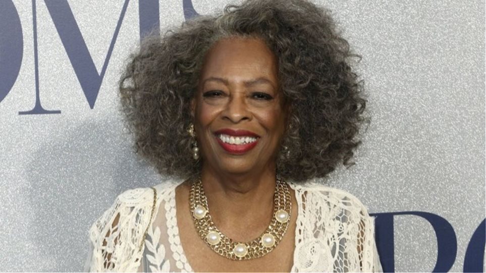 Κάρολ Σάτον : Πέθανε από κοροναϊό η ηθοποιός από τις «Ανθισμένες μανόλιες»