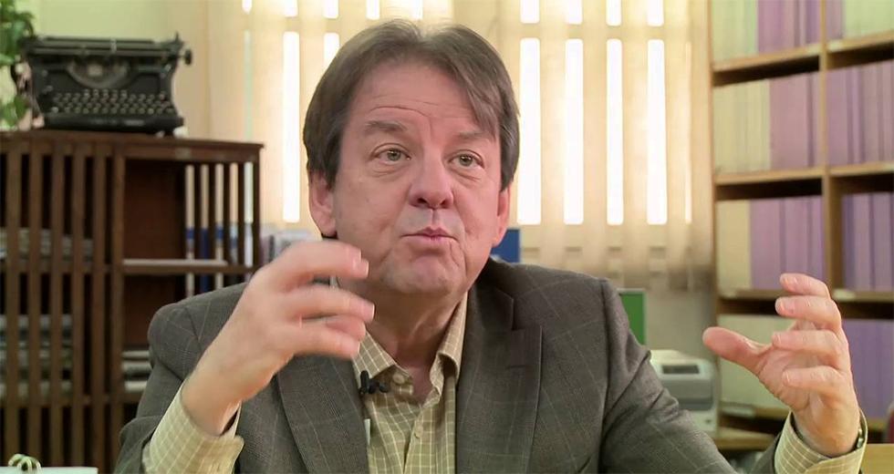 Γραβάνης : Να γίνει υποχρεωτικός ο εμβολιασμός υγειονομικών- Τέλος φθινοπώρου πετάμε τις μάσκες