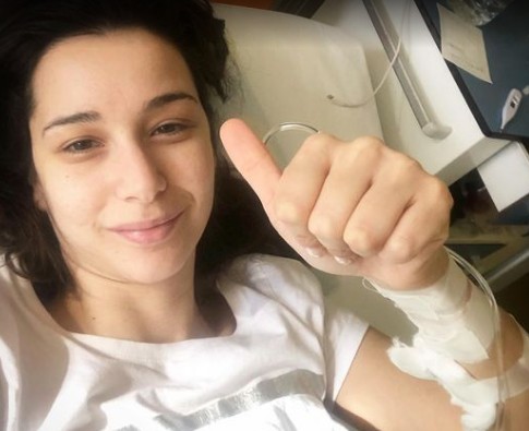 Το μήνυμα δημοσιογράφου της ΕΡΤ που νοσεί με κοροναϊό στους αντιεμβολιαστές