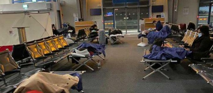 Χαμός σε αεροδρόμια της Γερμανίας – Αποκλείστηκαν δεκάδες επιβάτες από Βρετανία