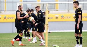 ΑΕΚ : Όλοι διαθέσιμοι κόντρα στην Μπράγκα πλην Τσιγκρίνσκι και Λόπες