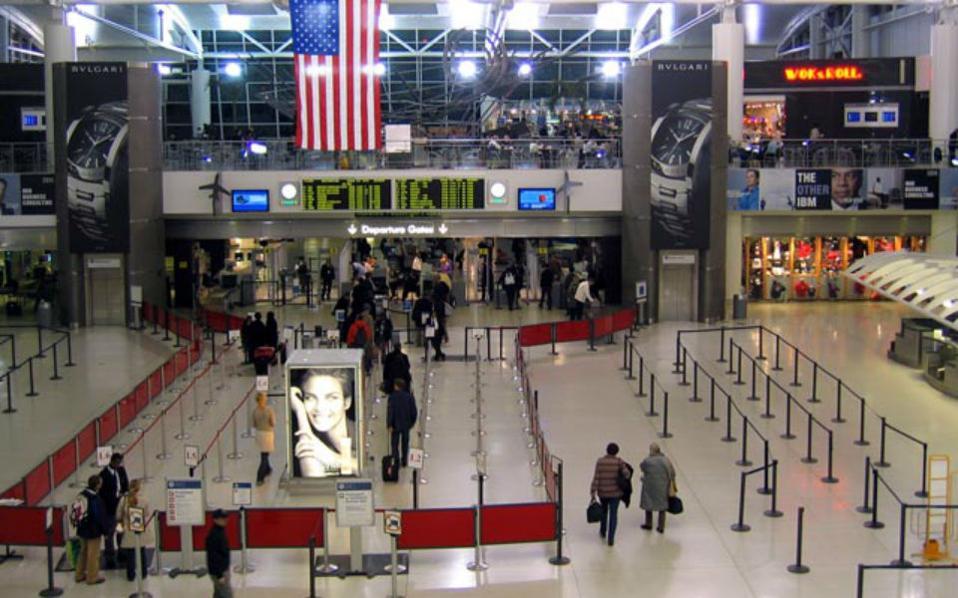 ΗΠΑ : Θα απαιτεί αρνητικό τεστ για τον κοροναϊό από τους επιβάτες πτήσεων από Βρετανία