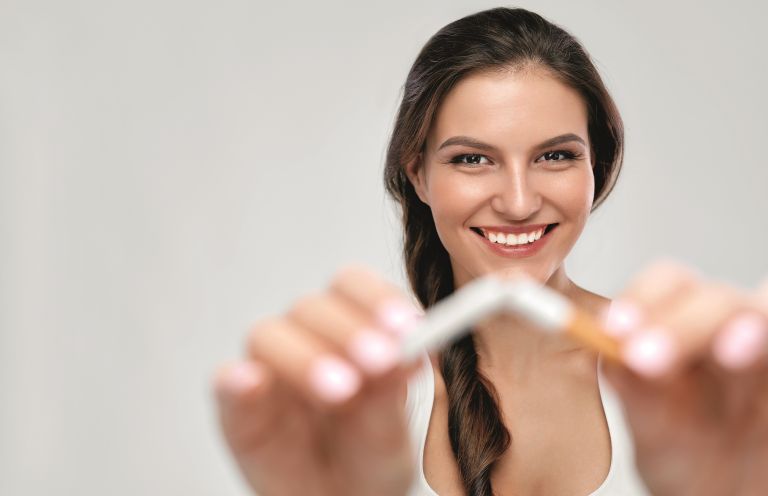 Οσοι ζουν σε περιοχές με πράσινο είναι πιο εύκολο να κόψουν το κάπνισμα