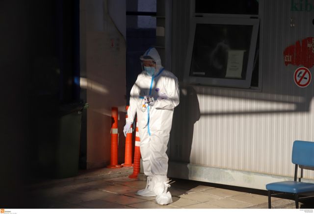 Κοροναϊός : Σχεδόν 500 κρούσματα σε Αττική και Θεσσαλονίκη