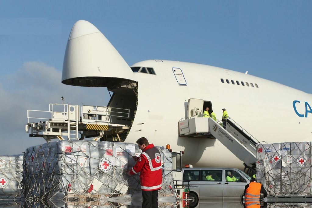 Τι προβλέπει το σχέδιο της ΕΛ.ΑΣ. για τη φύλαξη του εμβολίου στη χώρα μας