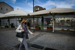 Βατόπουλος : Δύσκολο να τελειώσει το lockdown στις 7 Δεκεμβρίου