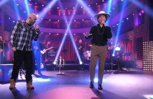 Γιώργος Μαζωνάκης και Μιχάλης εξηγούν τι «Σημαίνει αγαπώ»