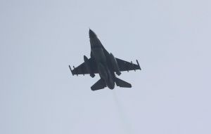 Τέσσερα τουρκικά F-16 πέταξαν πάνω από τους Ανθρωποφάγους το πρωί της Τετάρτης