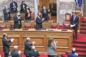 Μετωπική για πανδημία και εθνικά