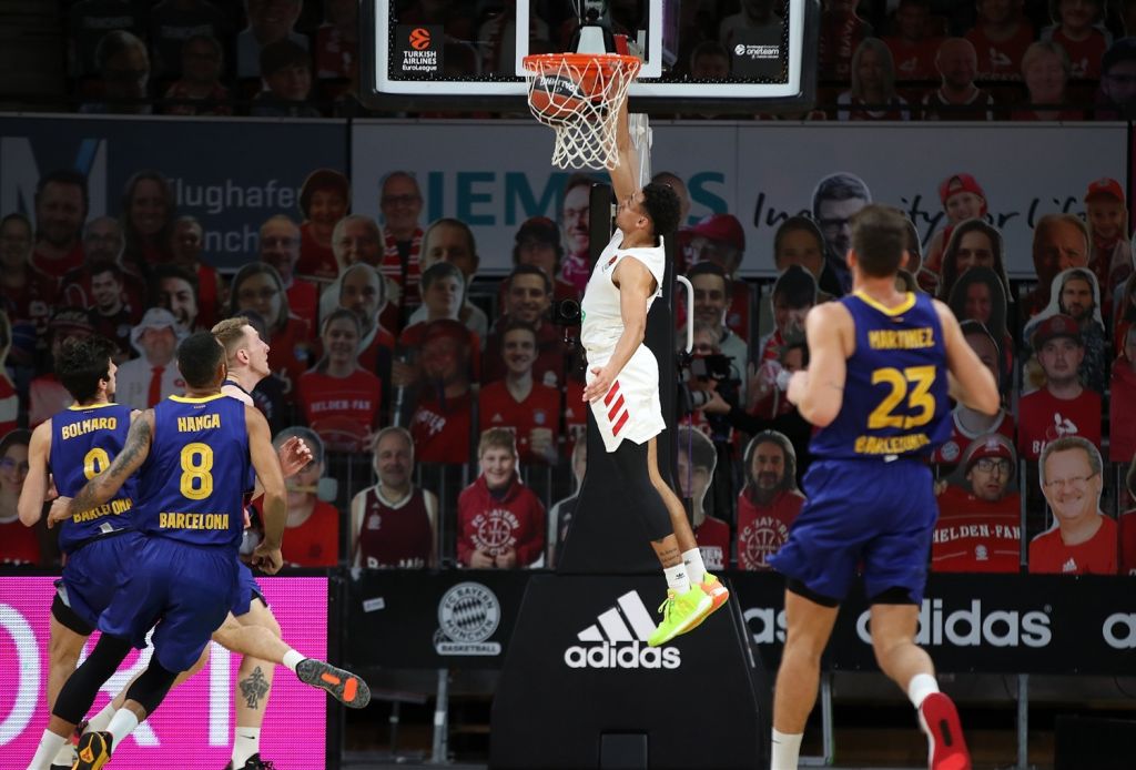 Σαρωτική Μπάγερν διέλυσε την Μπαρτσελόνα