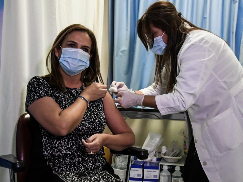 Ράπτη: «Είναι πολύ σημαντικό να προχωρήσουμε όλοι στον εμβολιασμό»