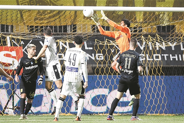 Φωτιά μετά το ντέρμπι