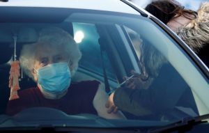 Λινού : Πού μπορεί να οφείλεται η μετάλλαξη του ιού – Τι λέει για το άνοιγμα των σχολείων