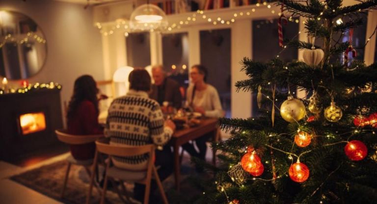 Πέτσας : Μέχρι εννιά άτομα στο γιορτινό τραπέζι Χριστουγέννων και Πρωτοχρονιάς