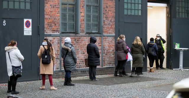 Γερμανία : 944 νεκροί και 11.897 κρούσματα σε 24 ώρες